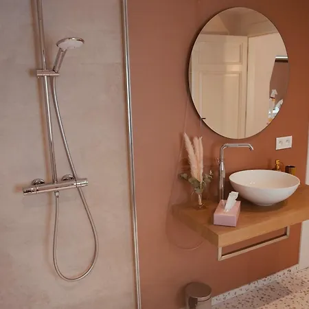 L'amarante D'hôtes Ou Citadin Theux