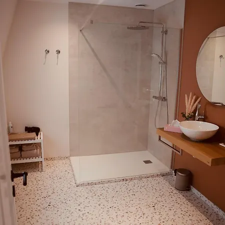 L'amarante D'hôtes Ou Citadin Theux